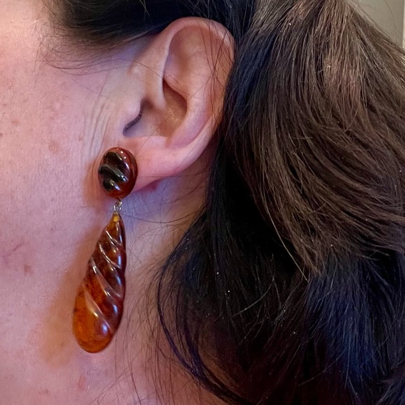 Tortoise Shell Earrings, Pierced - Picture 16 of 16